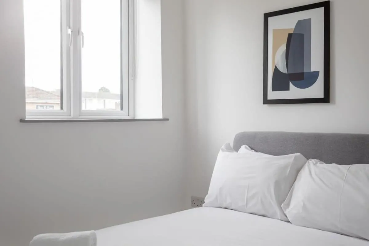 Contemporary 1 Bedroom Apartment Leeds Leeds