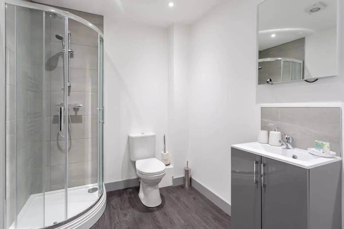 Contemporary 1 Bedroom Apartment Leeds Leeds  United Kingdom